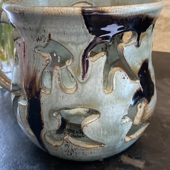 Vintage studio art pottery candleholder - Picture 4 of 7